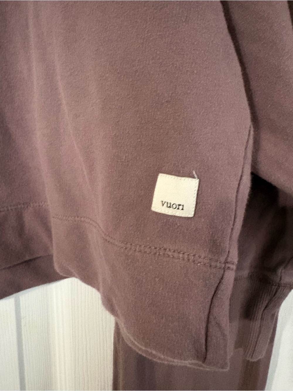 Vuori Sunnyside Crew and Laguna Joggers set - Picture 4 of 7